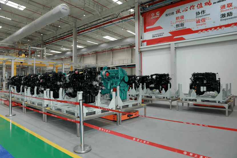 精準(zhǔn)細(xì)分，制勝“非四”——東風(fēng)康明斯第100萬(wàn)臺(tái)非道路應(yīng)用發(fā)動(dòng)機(jī)下線慶典隆重舉行